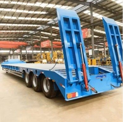 120 トン重荷の低床半トレーラー 13000x3000x3300寸法と50キングピン