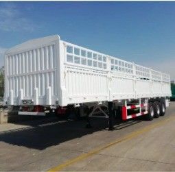 60トンの横壁 閉ざされたトラック フェンス 半トレーラー 下ろし 横荷物 荷物