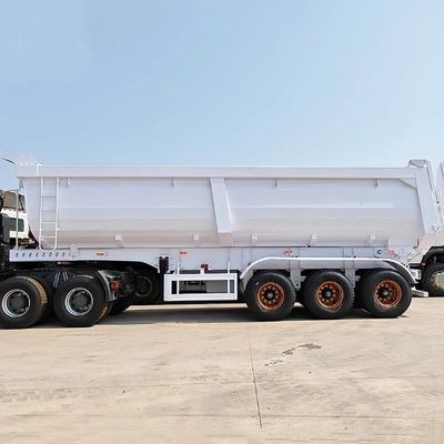 16トンの3軸の後部ダンプ半トレーラーで28トンの重用着陸機