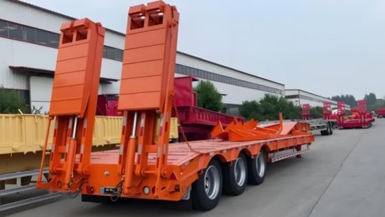 3軸低床ローボーイ半トレーラー 双線ブレーキシステムと16000x2500x1100mm