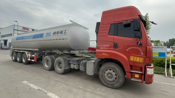 OTTC認定3軸燃料油タンクトレーラー (30000-50000L) 容量と円筒形