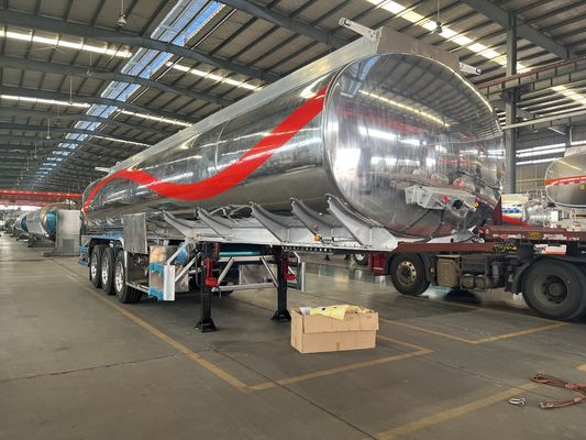 直接販売 42cbmステンレス鋼燃料タンク 28トンの着陸機付きセミトレーラー