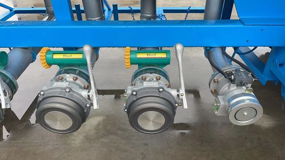 標準28トンの着陸車3軸 25-60CBM アルミ合金燃料タンク半トレーラー