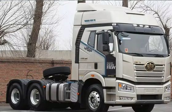 中古 左手駆動 6x4 トラックヘッド 350-450HP トラクター トラック 31-40トンの容量