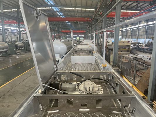 設計 15000L 60000L 2/3/4軸燃料油 ガソリン/ケロシン/ディーゼルタンク 半トレーラー