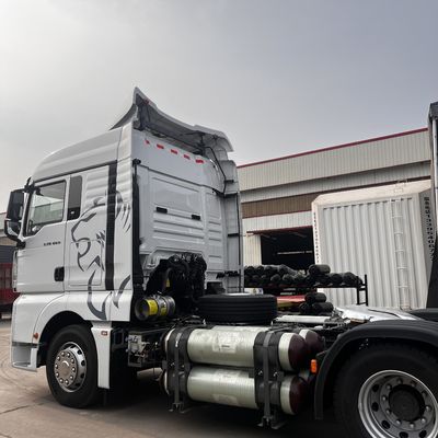 480hp Sinotruk シトラック トラクター トラック 6x4 自動エアコン