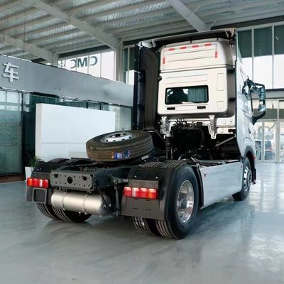 570hp Sinotruk Huanghe X7 4X2 ユーロ6 空中懸垂 自動トランスミッション トラクター トラック